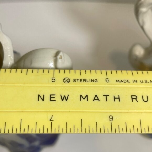 Vintage Blue & White Ceramic Pitchers With Scalloped Edges & Floral Design - Set - Picture 11 of 11